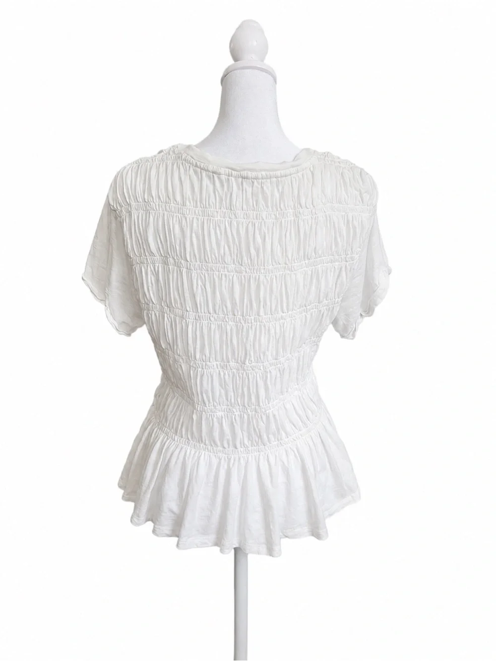 Pilcro Anthropologie White Smocked Peplum Top Organic Cotton Size M - Picture 2 of 7